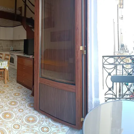 Apartment City Center Atmosphere *